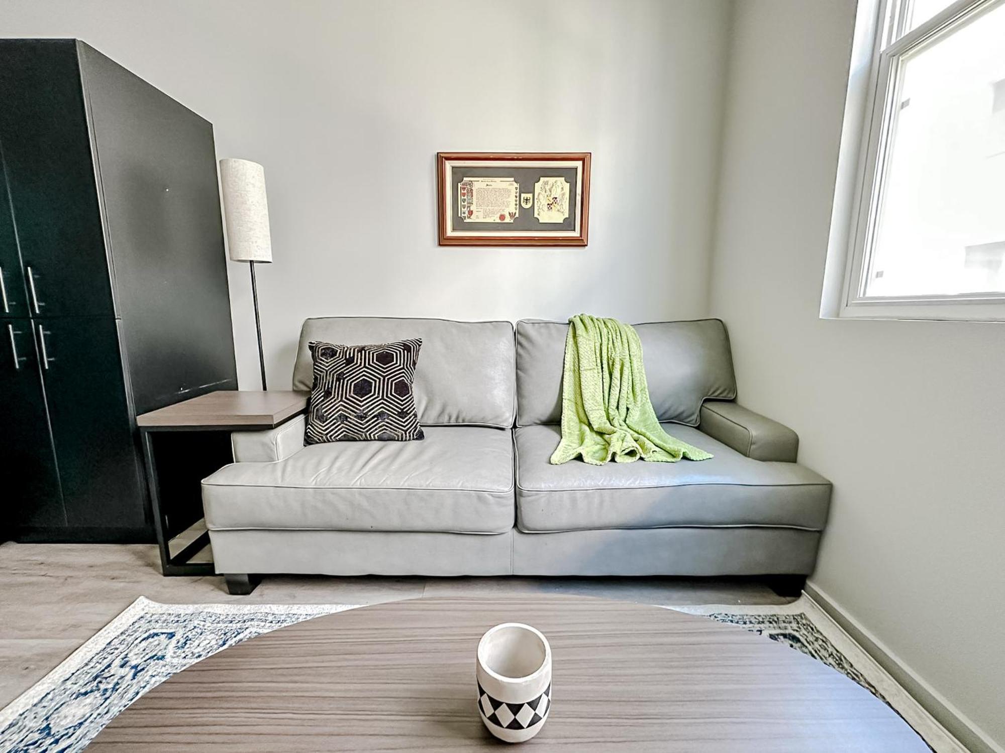 Sleepover 1Bd 1Ba Omaha Apartments エクステリア 写真